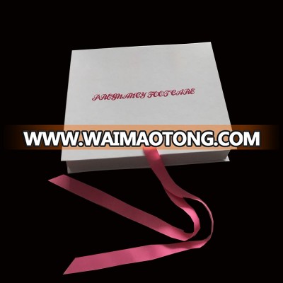 Luxury Paper Gift White Paper Box With Pink Ribbon Closure For Packing